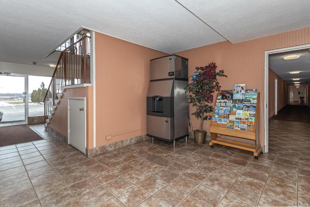 Americas Best Value Inn Ashtabula/Austinburg Kültér fotó